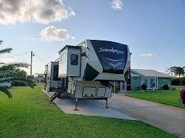 Maybe you would like to learn more about one of these? Aktualisiert 2021 42 Forest River Sandpiper Fifth Wheel Camper Wohnwagen Wohnmobil In Lehigh Acres Tripadvisor
