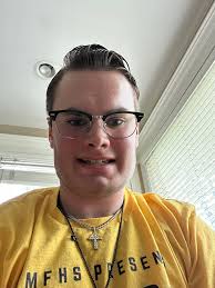 61 degrees here in Northwest Ohio today! Fun,Fun,Fun until the sun goes  down.