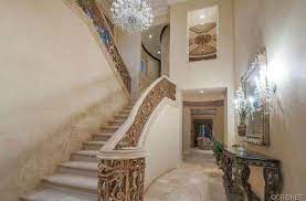 Vanessa laine bryant is the wife of the all time lakers highest scorer kobe bryant. Kobe And Vanessa Bryant S Socal Mansion Selling For 8 6 Million Home Stratosphere