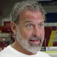 Célébrités québécoises dont le métier est Joueur de hockey sur glace ⭐  Annuaire Québécois