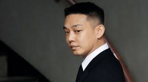 Arif Azeem's Instagram, Twitter & Facebook