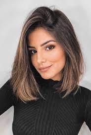 Pin By Natalia Rodrigues On Hair In 2020 Classy Hairstyles Medium Length Hair Styles Thick Hair Styles
