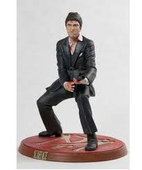The film follows the rise of tony montana (al pacino), from a refugee from cuba to a major drug trafficker based in miami. Scarface Movie Icons Statue Tony Montana Actionfiguren24 Collector S Toy Universe