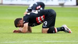 Bundesliga, the second tier of the german football league system. Fortuna Dusseldorf Die Leere Beim Abstieg Sport Sz De