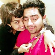 See what karan mehra (karanmehra1029) has discovered on pinterest, the world's biggest collection of ideas. Yeh Rishta Kya Kehlata Hai Fame Actor Karan Mehra And Nisha Rawal Become Proud Parents