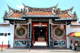 The biggest is lunar new year, when the complex stays open throughout the night. Malaysia S Oldest Temple Cheng Hoon Teng Temple Melaka C Letsgoholiday My