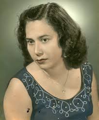 Gloria Abarca's Instagram, Twitter & Facebook