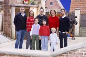 ===== laura und ihre familie haben gerade eine neue wohnung in der stadt bezogen. Lauras Stern Wird Real Verfilmt Indac