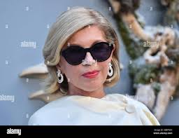 Christine perfekt -Fotos und -Bildmaterial in hoher Auflösung