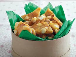 Coconut Macadamia Nut Brittle Recipe Brittle Recipes Coconut Recipes Coconut Brittle Recipe
