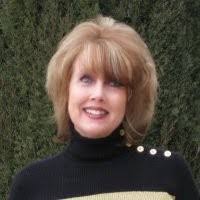 Lori Kort's Instagram, Twitter & Facebook