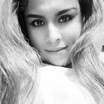 Sandra Delacerda's Instagram, Twitter & Facebook