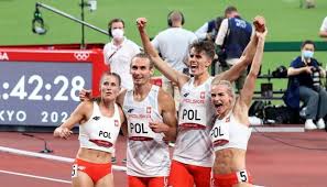 Sztafeta 4 × 400 m: Zloty Medal Igrzysk Olimpijskich Polska Sztafeta Mieszana Pobila Rekord Europy Kim Sa Zloci Medalisci
