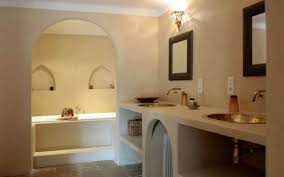 Création et réalisation d'un véritable enduit tadelakt marocain. Tadelakt Salle De Bain Arini Renovation