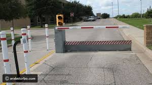 فيديو الحواجز المرورية موجودة لكي نقف عندها وليس العبور منها Arabsturbo Sidewalk Structures