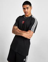 Finde alle brands, die du liebst online im shop. Black Adidas Originals Back Hit Sticker T Shirt Jd Sports