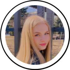 Lilly Rich's Instagram, Twitter & Facebook