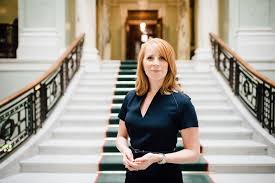 Att framställa sig som talesperson för mitten, att vara mittarnas mitt, är ingen dum position för den som vill leda landet. Rostforklaring Fran Annie Loof Med Anledning Av Statsministeromrostningen Centerpartiet