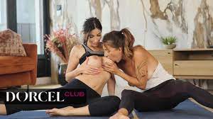 Lesbian Sex with the Yoga Teacher - Pornhub.com