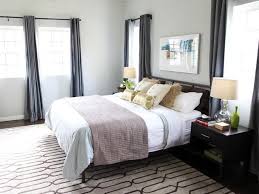 A master bedroom makeover under $150 10 photos. Love The Long Curtains Window Treatments Bedroom Hotel Style Bedroom Small Room Design