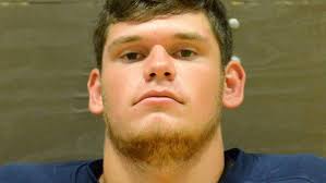 Another one: Moyer breaks Blue Devils' discus record again