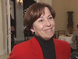 Mother accepts diploma