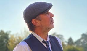 Life as a Session Pianist at Musiversal