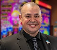 Ryan Lohnes's Instagram, Twitter & Facebook