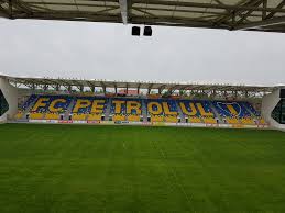 Era concertul cu numărul 1.615, pe celebrul stadion ilie oană, al echipei petrolul din localitate. Foto Galeria Petrolul PloieÈ™ti Manifest Impotriva PoluÄƒrii Ziarul Incomod
