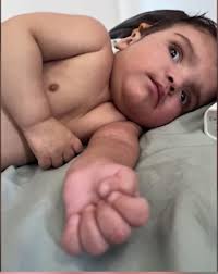 🚨 SOMETHING DOESN'T ADD UP… 🚨 A mother says she was in the Big 5 parking  lot in Yucaipa, about to change her 7-month-old baby in the back of her  truck —