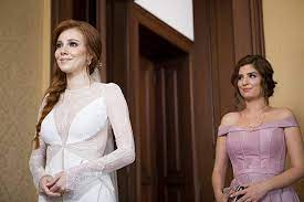 Hayranları ise genellikle hakkında bir çok soruyu merak ediyor. Elcin Sangu And Sanem Yeles In Kiralik Ask 2015 Wedding Dresses Lace Sheath Wedding Dress Fashion