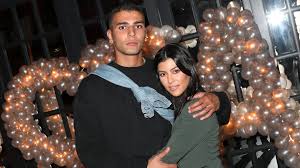 Kourtney kardashian and younes bendjima's relationship was reportedly on the rocks in the recent weeks. Kourtney Kardashian Splits From Younes Bendjima Entertainment Tonight