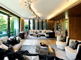 Pour la modique somme de 300 millions d'euros, vous pourrez vous offrir l'appartement le plus cher du monde, situé au sommet de la tour odéon à monaco. Visite Guidee De L Appartement Le Plus Cher Du Monde Challenges