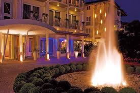 Color Hotel Style And Design Bardolino Lake Garda Gardalake Com Lake Garda Hotel Style Hotel