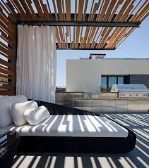 Gently used, vintage, and antique restoration hardware sofas. 12 Outdoor Daybeds To Get You Dreaming Of Warmer Weather