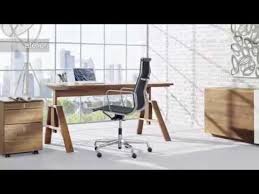 Der atelier schreibtisch von team 7 mit designpreis höhenverstellbar ermöglicht ergonomisches arbeiten ein schreibtisch aus reinem naturholz. Schreibtisch Atelier Von Team 7 Youtube