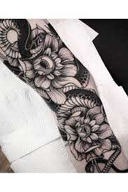 Monochrome Snake And Flower Tattoos By Planoc Sand Paulo Brazil Tattoos Body Art Tattoos Flower Tattoos