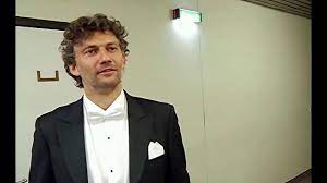 Ein erstes engagement führte kaufmann an das saarländische staatstheater in saarbrücken, wo er von 1994 bis 1996 tätig war. Jonas Kaufmann Kontakt Zu Seinen Kindern Trotz Tourneestress Und Trennung Youtube