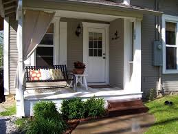 Patio arrangement ideas front door decor porch patio decks and porches front porch decorating screened in porch decor old shutters porch life. 21 Screen Porch Ideas Decorating Easy And Cheap Simplyhome