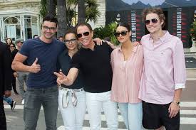 1 loss in his full contact karate career. Actorul Jean Claude Van Damme ImplineÈ™te AstÄƒzi 58 De Ani