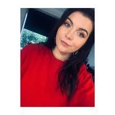 Melissa Zeck's Instagram, Twitter & Facebook