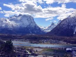 The lookout is 537 meters above sea level, and åndalsnes is beneath your feet. Rampestreken Bilde Av Rampestreken I Andalsnes Tripadvisor