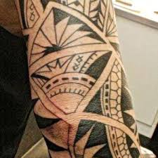 The placement of tribal tattoos also makes a difference, around the chest and hips automatically make your lines, well, curve! Tattoo In Phuket Tattoo Tribal Designs Best Tattoo Shop In Phuket Town Gallery Tattoo Images Tattoo And Picture Of Tattoo In Phuket Thailand Old Man Tattoos Phuket Thailand