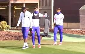 Chelsea hero, german defensive rock and music fanatic antonio rudiger tells his traumatic story of growing up as. Ben Chilwell Makes Light Of Antonio Rudiger And Kepa S Spat By Punching Kurt Zouma For The Cameras Saty Obchod News