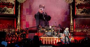 Queen and adam lambert live at the o2, the world's most popular music and entertainment venue. Concert Review Queen Adam Lambert Wellington New Zealand 2020