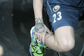 This is the official page of denis alibec. BÄƒgÄƒm Frica In Danezi Nicolae Stanciu È™i A Tatuat Pe Mana DreaptÄƒ Chipul Lui Joker Rivalul Lui Batman Libertatea