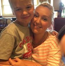 Thank you to the kind people we never met at Gavimar Chicco for leaving us  their inflatables and much appreciated coffee 💕🫶🏼🙌