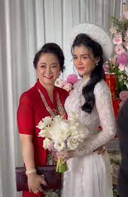 Trời ơi những anh chị lớn khán. Con Dau Ba PhÆ°Æ¡ng Háº±ng Há»c Táº¡i TrÆ°á»ng TÆ° Thá»¥c Ná»•i Tiáº¿ng á»Ÿ Tp Hcm Báº¡n Be Toan Nhan Váº­t Showbiz Ä'inh Ä'am