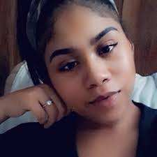 Inez Dennis's Instagram, Twitter & Facebook