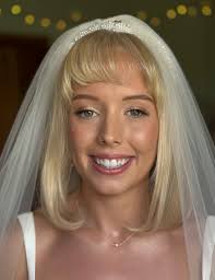 Our bombshell Emma! Who's smile is infectious 😍 Glowing skin and a pop of  pink